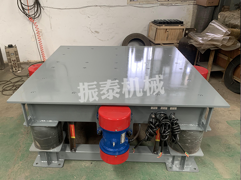 1.2*1.2二維振動(dòng)平臺(tái)生產(chǎn)已完成，發(fā)往上海，請(qǐng)趙經(jīng)理注意查收！